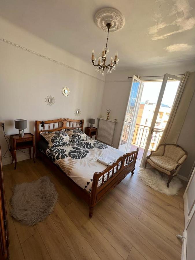 Appartement Climatise F3 Proche Plage Port Et Aeroport อฌักซิโอ้ ภายนอก รูปภาพ
